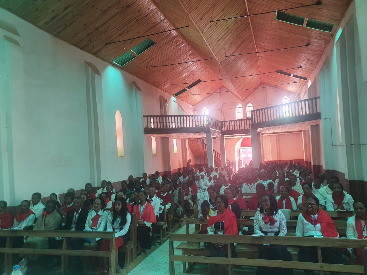 Oración por los cristianos perseguidos en Antananarivo, Madagascar.